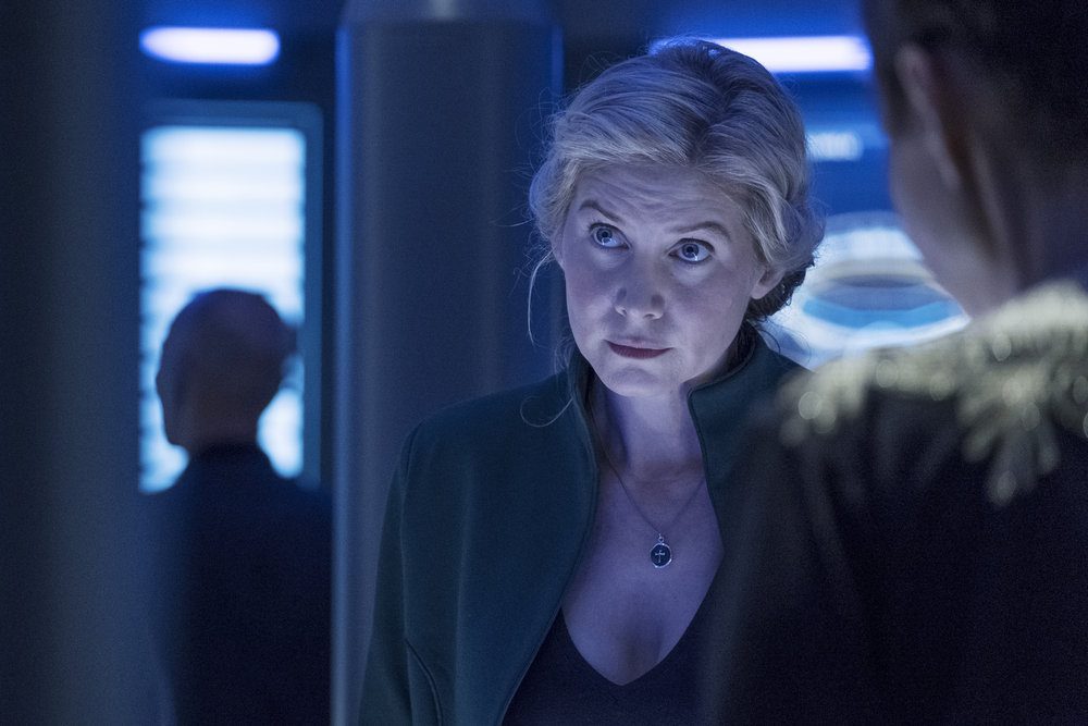 THE EXPANSE -- "It Reaches Out" Episode 308 -- Pictured: Elizabet...